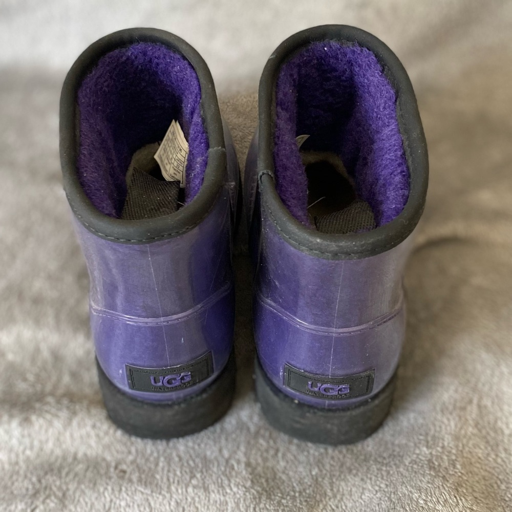 UGG Kid’s Classic Clear Mini Boot - Picture 3 of 3